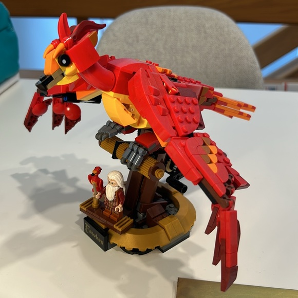 Lego Harry Potter Fawkes, Dumbledore Phoenix, 76394. All pieces included. - Picture 4 of 5